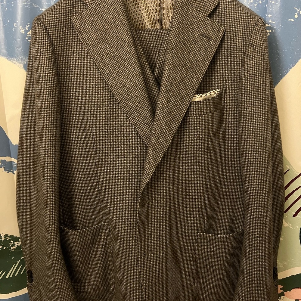 Suitsupply brown suit